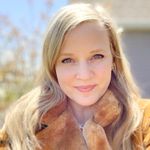 Lisa Cage - @lisacagestudio - Instagram