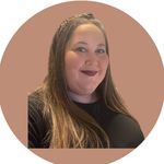 Lisa Caldera - @retailtherapywithlisac - Instagram