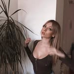 🥺👉🏻👈🏻 - @lisa_capriza11 - Instagram