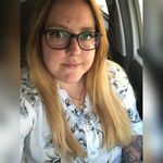 Lisa Cerny - @lis_cny - Instagram