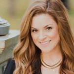 Lisa Crown - @coachelsee - Instagram