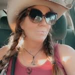 Lisa Dailey - @ladylazylightning - Instagram