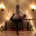 Lisa D’Arcy - @livinginthelightyoga - Instagram