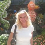 Lisa Denmark - @denmarkshops - Instagram
