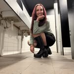 Lisa De Vries - @unstoppable_mummabear - Instagram