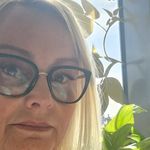 Lisa Emanuel - @lisa.emanuel.72 - Instagram