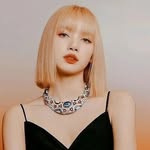 Lalisa Manoban - @lisaenterniment - Instagram