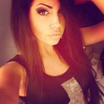 Lisa Gorham - @no_es_string - Instagram