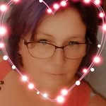 Lisa Hadfield - @kiwilou75 - Instagram