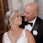 Lisa Handley - @lisahollulugra - Instagram