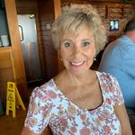 Lisa Knutsen - @lucke12u - Instagram