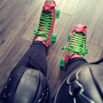 Lisa | Learn to roller skate with me - @this_is_wheellife - Instagram