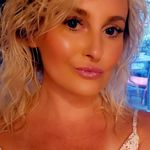 Lisa Kniezewski Leister - @lisaleister3 - Instagram