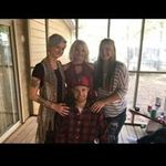 Lisa Mcintyre-Motes - @mcintyremotes - Instagram