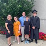 Lisa Murry Brady - @schmeespig - Instagram