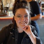 Lisa Nelms - @yourmomsfriendlisa - Instagram