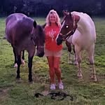 Lisa Parris - @l_parris - Instagram