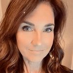 Lisa Moran Pinder - @lisas_poshcloset - Instagram