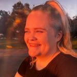 Lisa Pohlman - @pisa_fx - Instagram