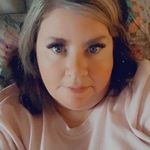Lisa Poss - @lisalou1230 - Instagram