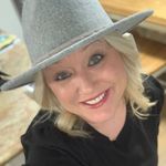 Lisa @ Twisted Scissors Salon - @lisapresnell_blondelife - Instagram