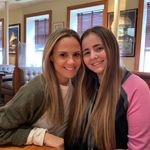 Lisa Marnie Bronstein - @lisaravitz - Instagram