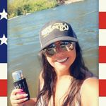 Lisa Reza - @roxygirl_49 - Instagram