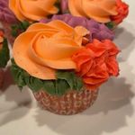 Lisa Ritz - @sdcupcakesyyc - Instagram