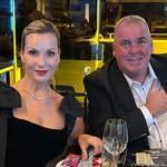 Lisa Rowlands Holmes - @lisaroloholmes - Instagram