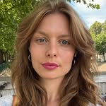 Lisa Theresa - @lisas.heartlines - Instagram