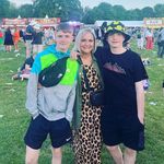 Lisa Singleton - @lisalisalisasing - Instagram
