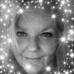 Lisa Snedden - @bijer39115 - Instagram