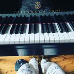 Lisa Spector - @pianoinpjs - Instagram