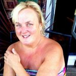 Lisa Tew - @lisa.tew.73 - Instagram