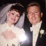 Lisa Thompkins - @lisa.thompkins.71 - Instagram