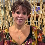Lisa Bennett- Tomaszewski - @tomaszewskilisa - Instagram
