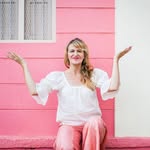 Lisa Mills | Sign Language & Deaf Awareness Trainer - @lisamillsonline - Instagram