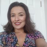 Lisa Velarde - @candlesbylisav - Instagram