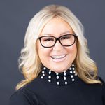 Lisa Waterfield - @lisawlasvegas - Instagram