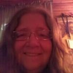 Lisa Weir - @momcats1 - Instagram