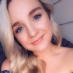 Lisette Walker - @lisetteleanne - Instagram
