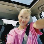 LIV ROBINSON - @omr1227 - Instagram