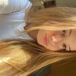 Lívia - @livia_schultz99 - Instagram