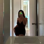 @_.lizbeeeth - Instagram
