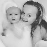 Liz Brooks - @liz.brooks.161214 - Instagram