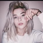 Lizzie Brooks - @liz._.brooks - Instagram