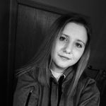Liz Chambers - @itz_lizs_spam - Instagram