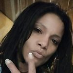 Liz Chambers - @liz.chambers.9406 - Instagram