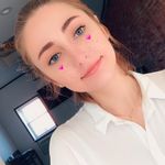 Liz Curry - @lizzieb.15 - Instagram