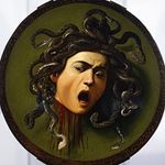 Liz Everett - @lizartjones - Instagram